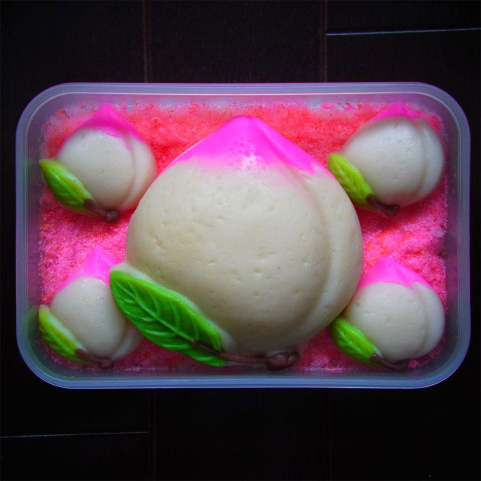 pink peach bento art