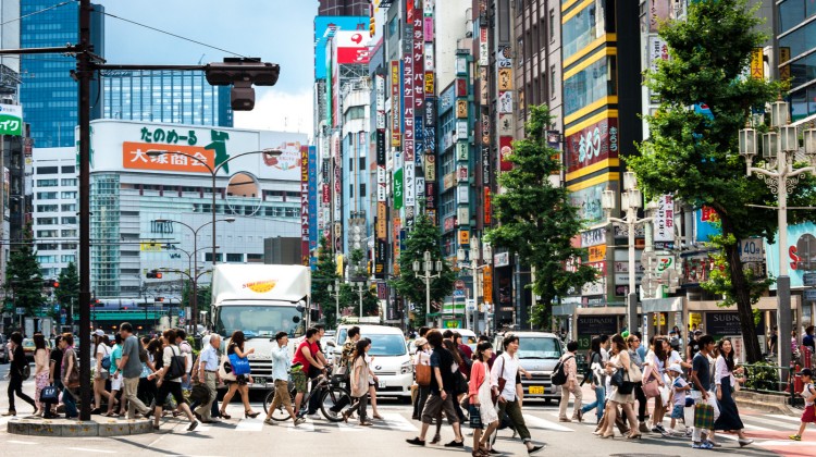 jonathan lloyd davies interview busy shinjuku streets