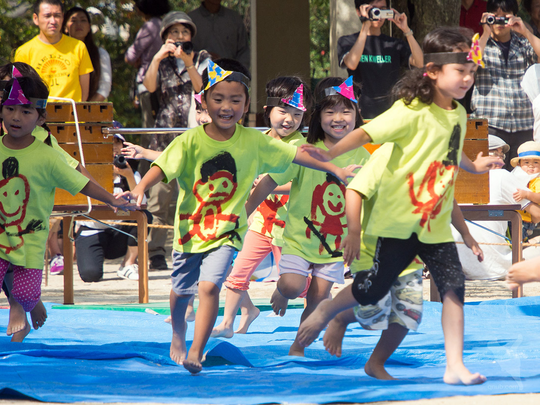 japanese kids ready to kancho