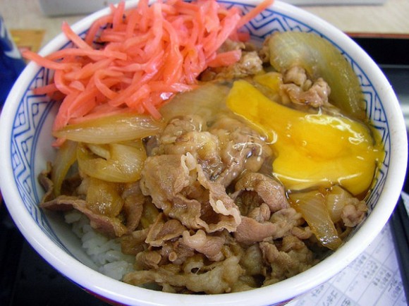 Yoshinoya gyuudon with egg and ginger