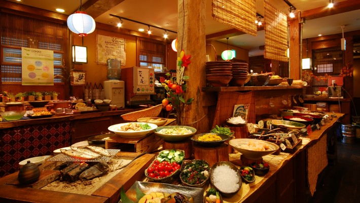 Table of food at a Vikings buffet