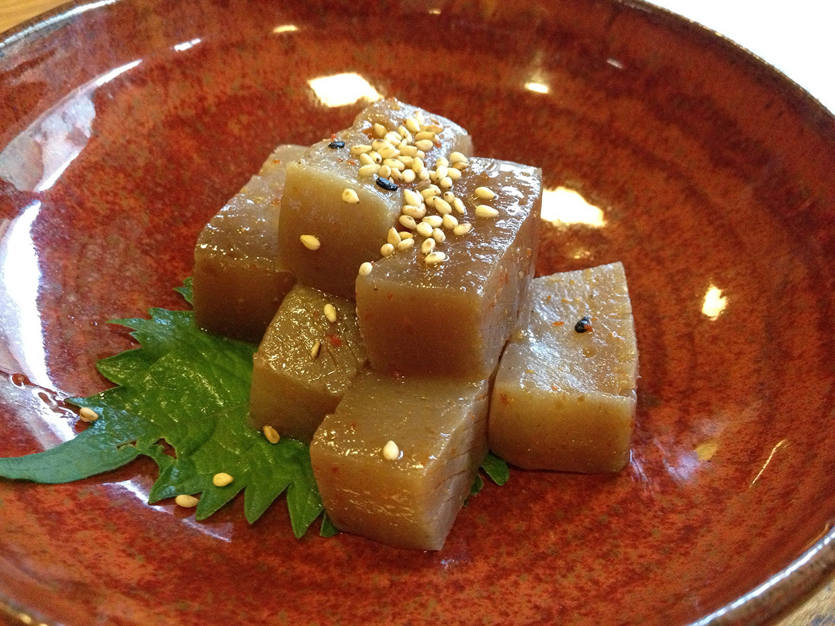 konnyaku with sesame in a bowl