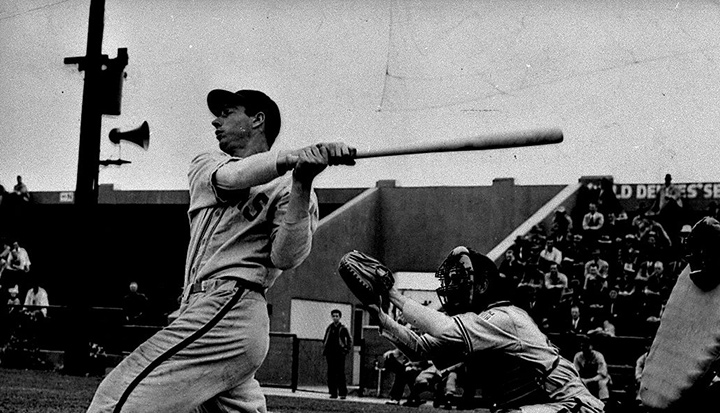 baseball player lefty odoul at bat