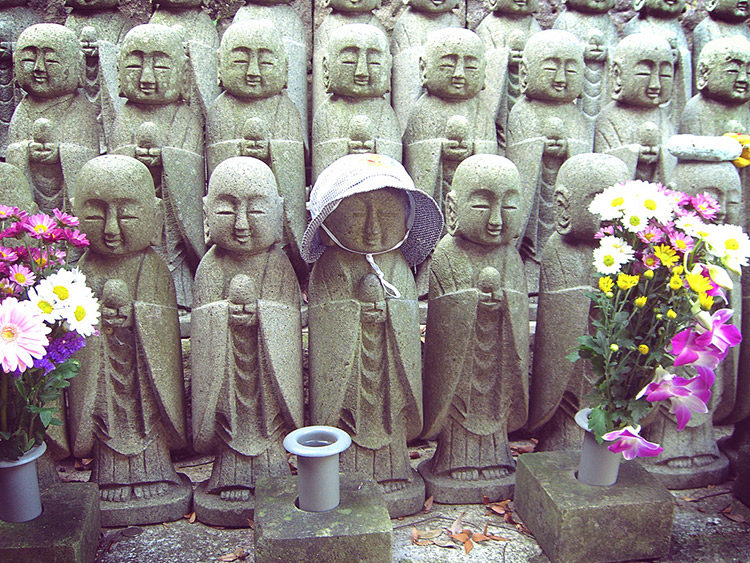 jizo in a row knitting for