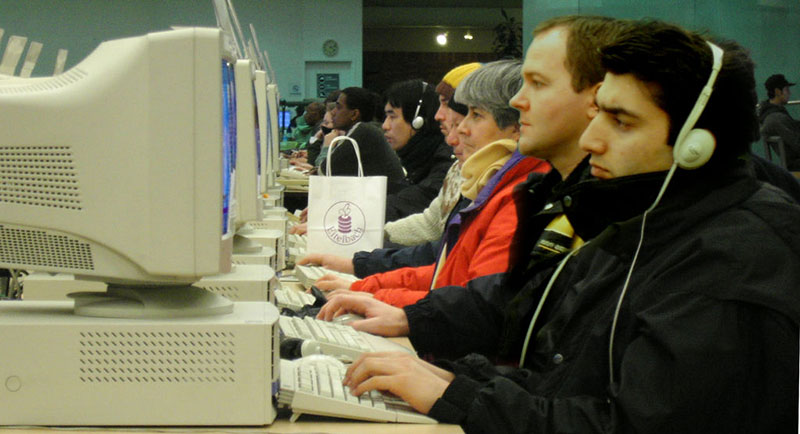 people using public computers