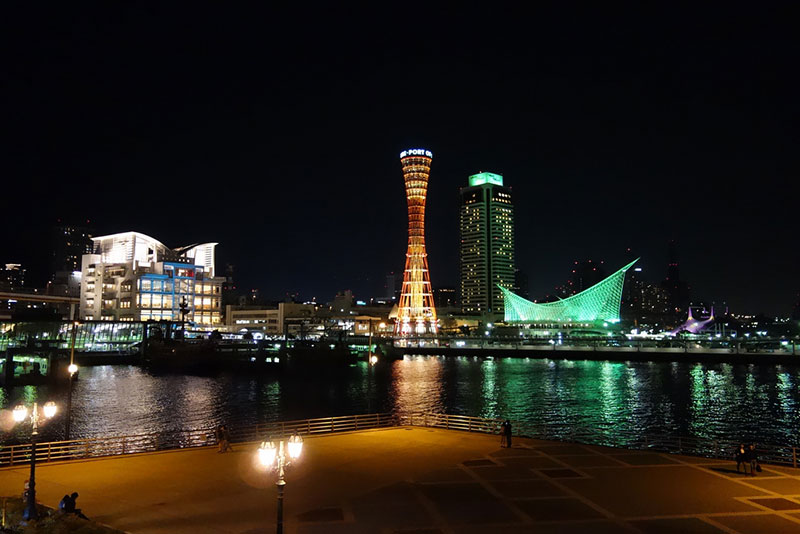 city skyline and seaside