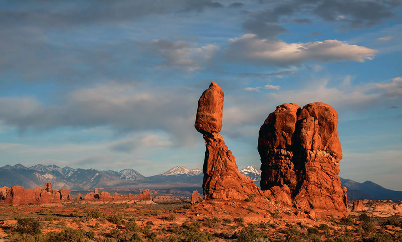 arizona geography balancing rocks in the desert