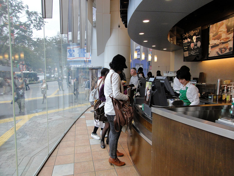 customers at Japanese Starbucks