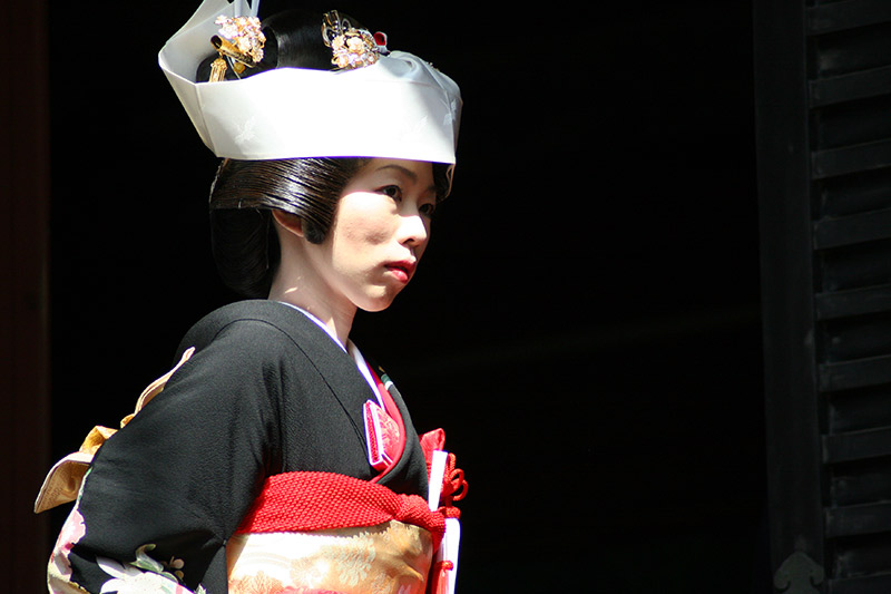 woman dressed up as heian era