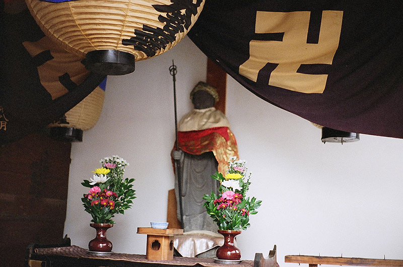 tomoe gozen jizo statue