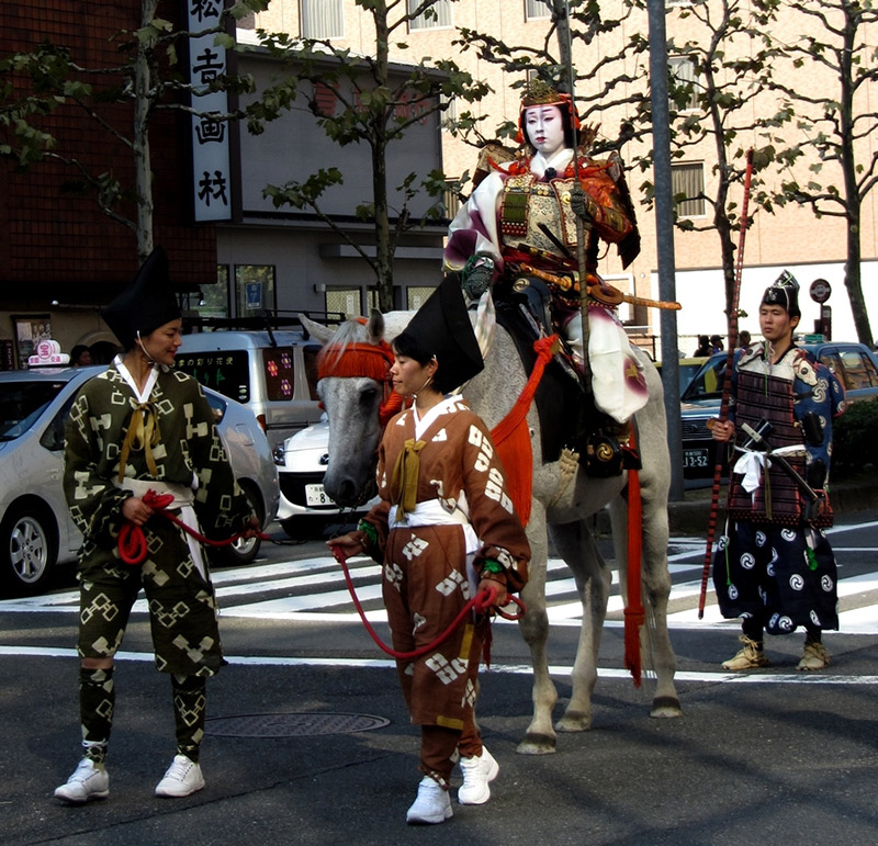 tomoe gozen in a parade