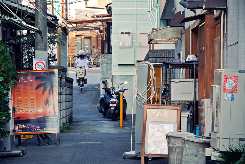 A lonely alleyway located in Osaka