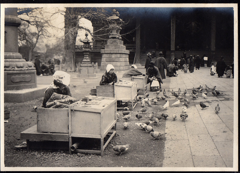 vendors at a shrine