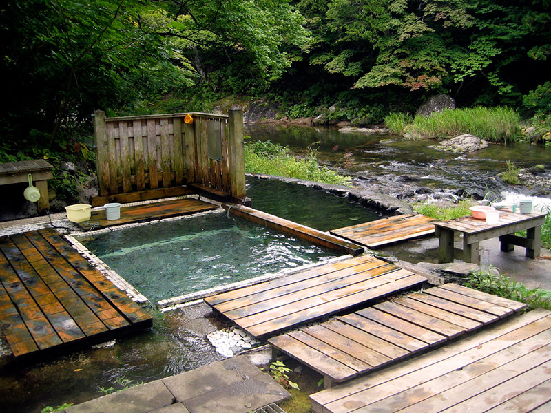 outdoor onsen japanese body image