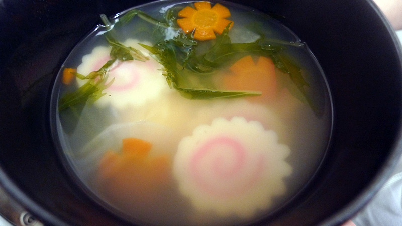 Kamaboko fish cakes-I especially like the uzumaki