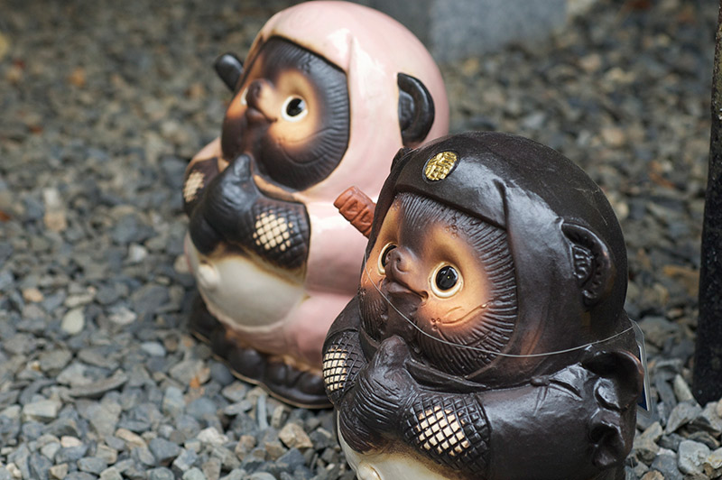 Shigaraki pottery Japanese Tanuki Cute Raccoon Dog Black Ninja