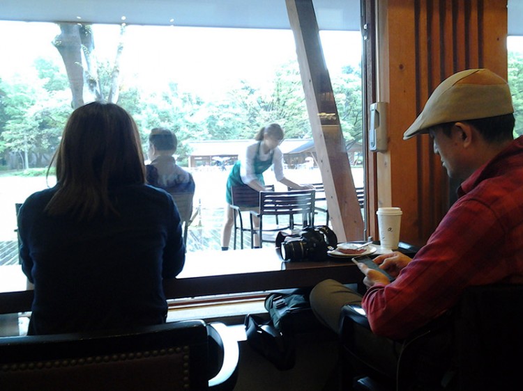 interior of tokyo starbucks