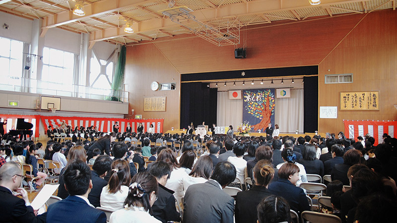 japanese school entrance ceremony