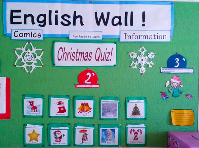 japanese school bulletin board with christmas theme