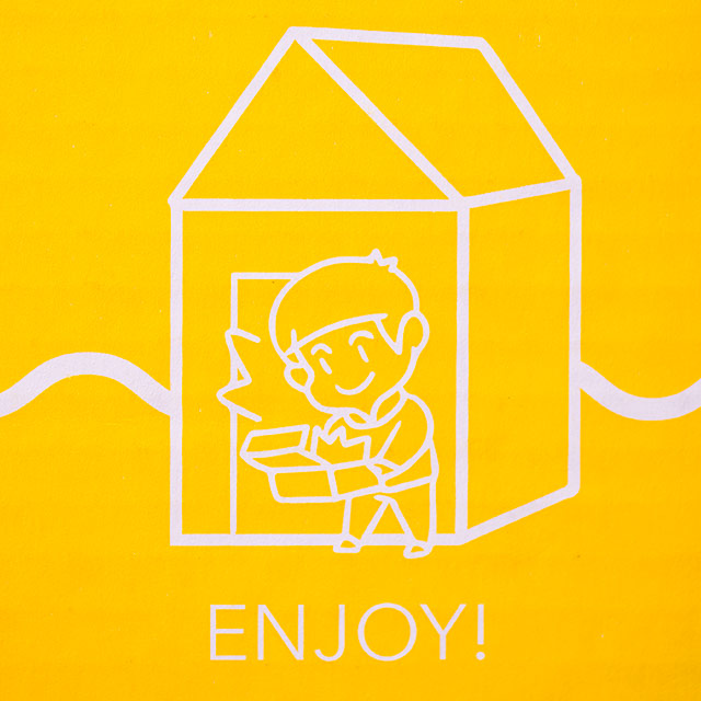 illustration on side of umai crate that says enjoy