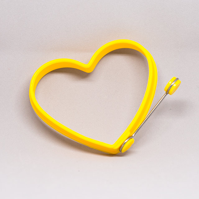 silicone egg molder in heart shape