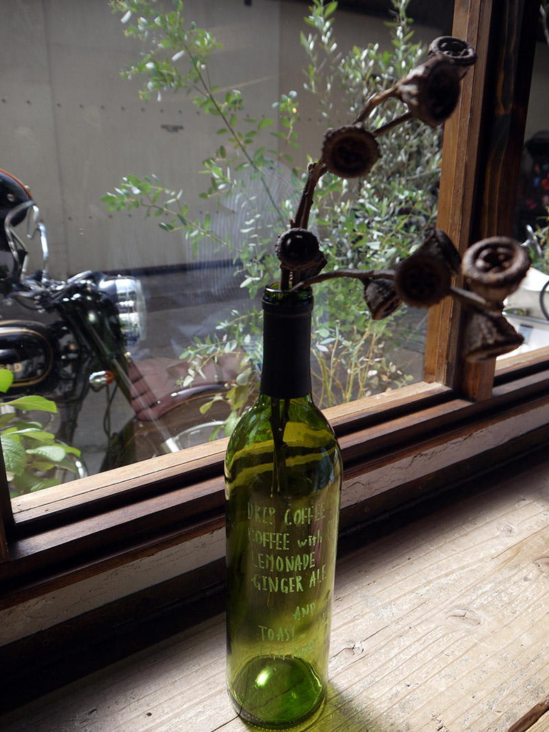 wine bottle vase kyoto cafe japan