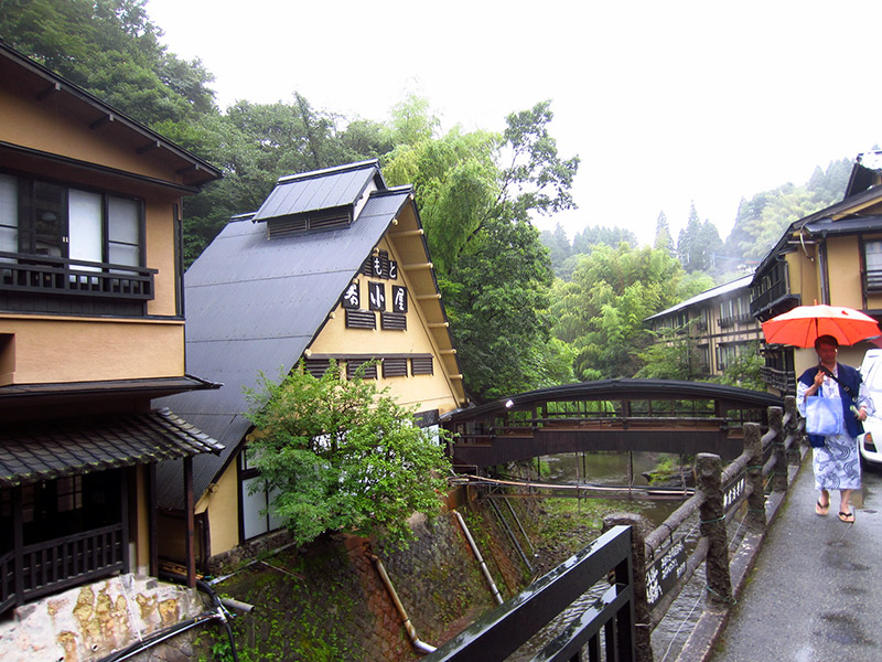 walking with yukata and umbrella