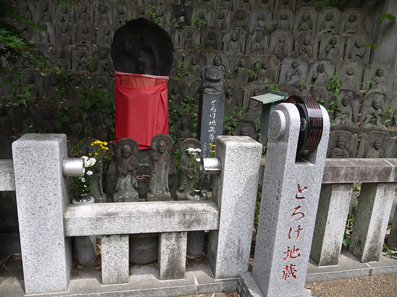 japanese statue buddha statues red cape