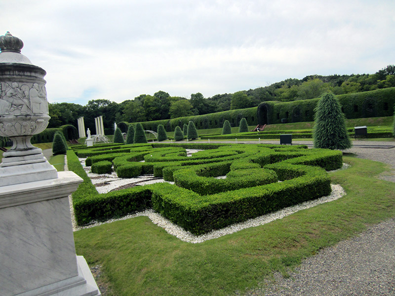 french style small garden maze hedge garden