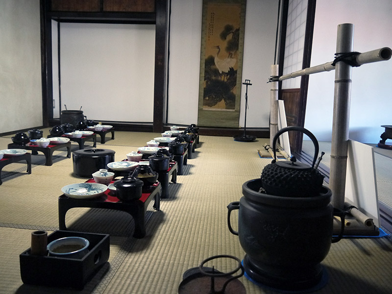 dining hall tatami room with plates