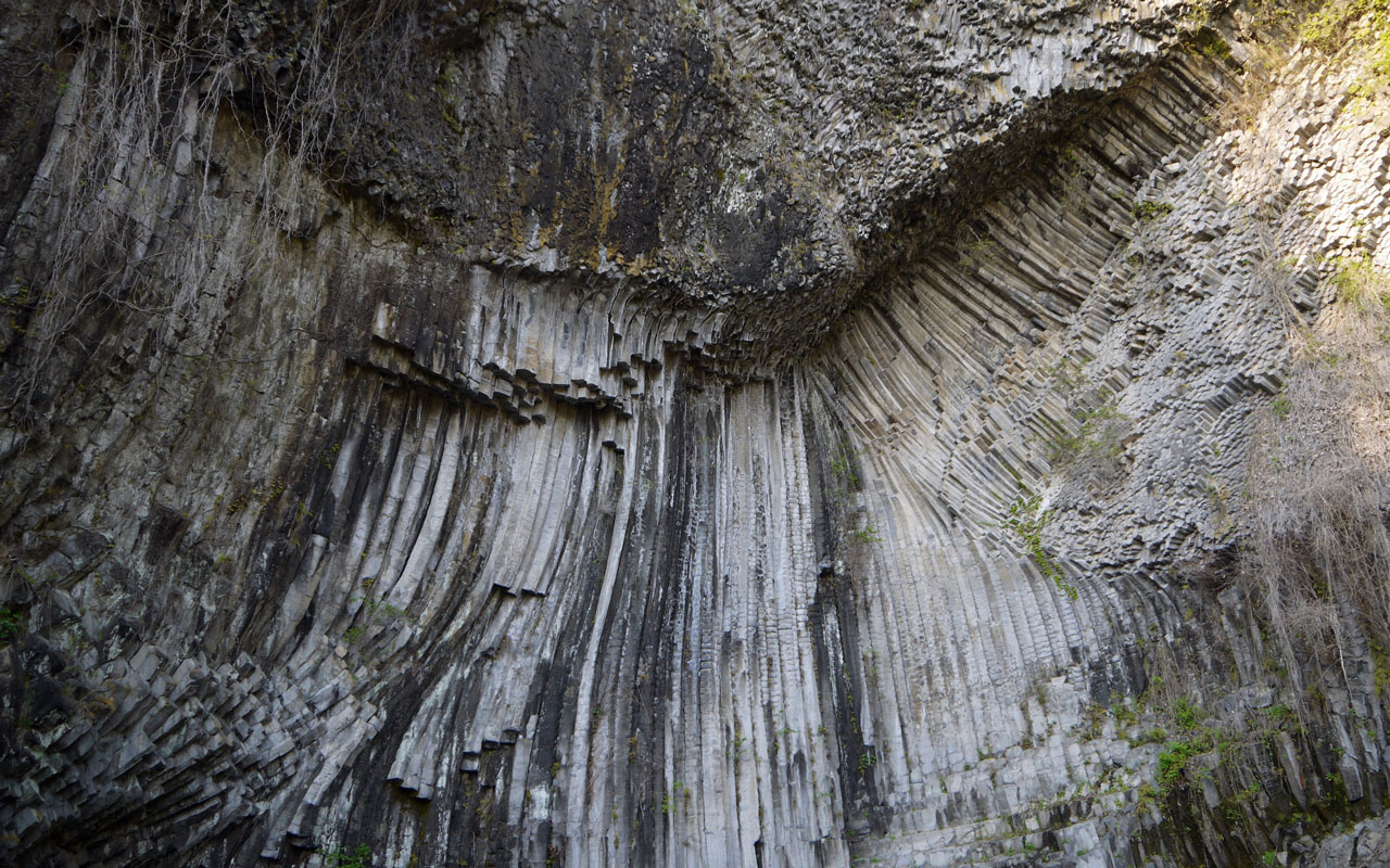 seiryudo basalt cave in hyogo japan