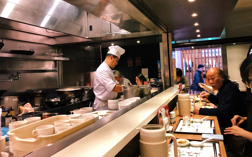 chefs working at chin kenichi mabodofu