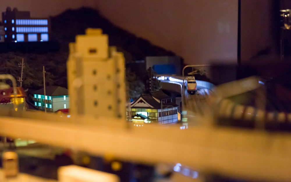 model train town in tokyo bar