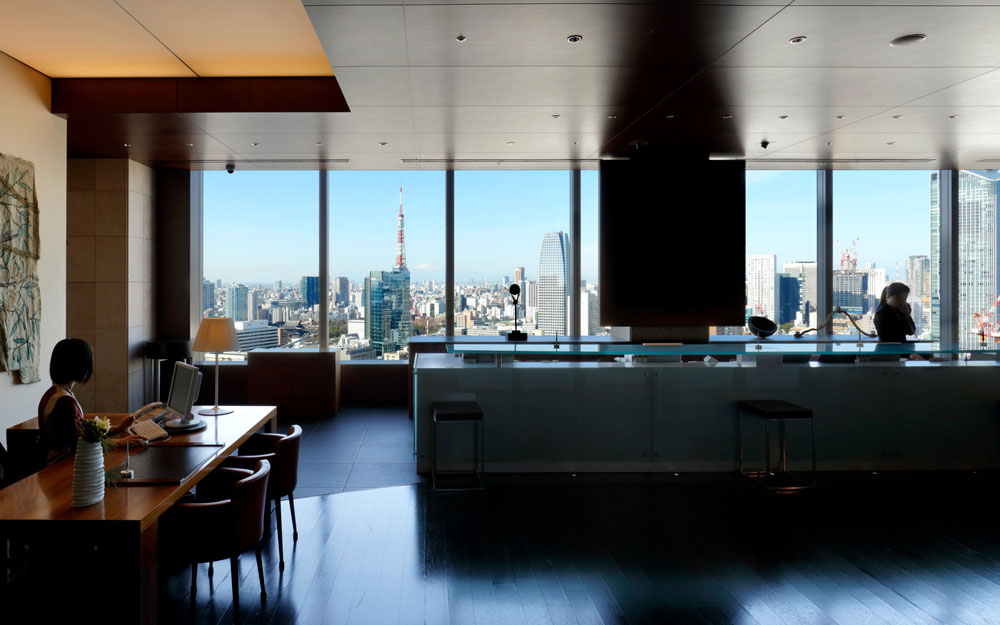 view of tokyo tower from park hotel