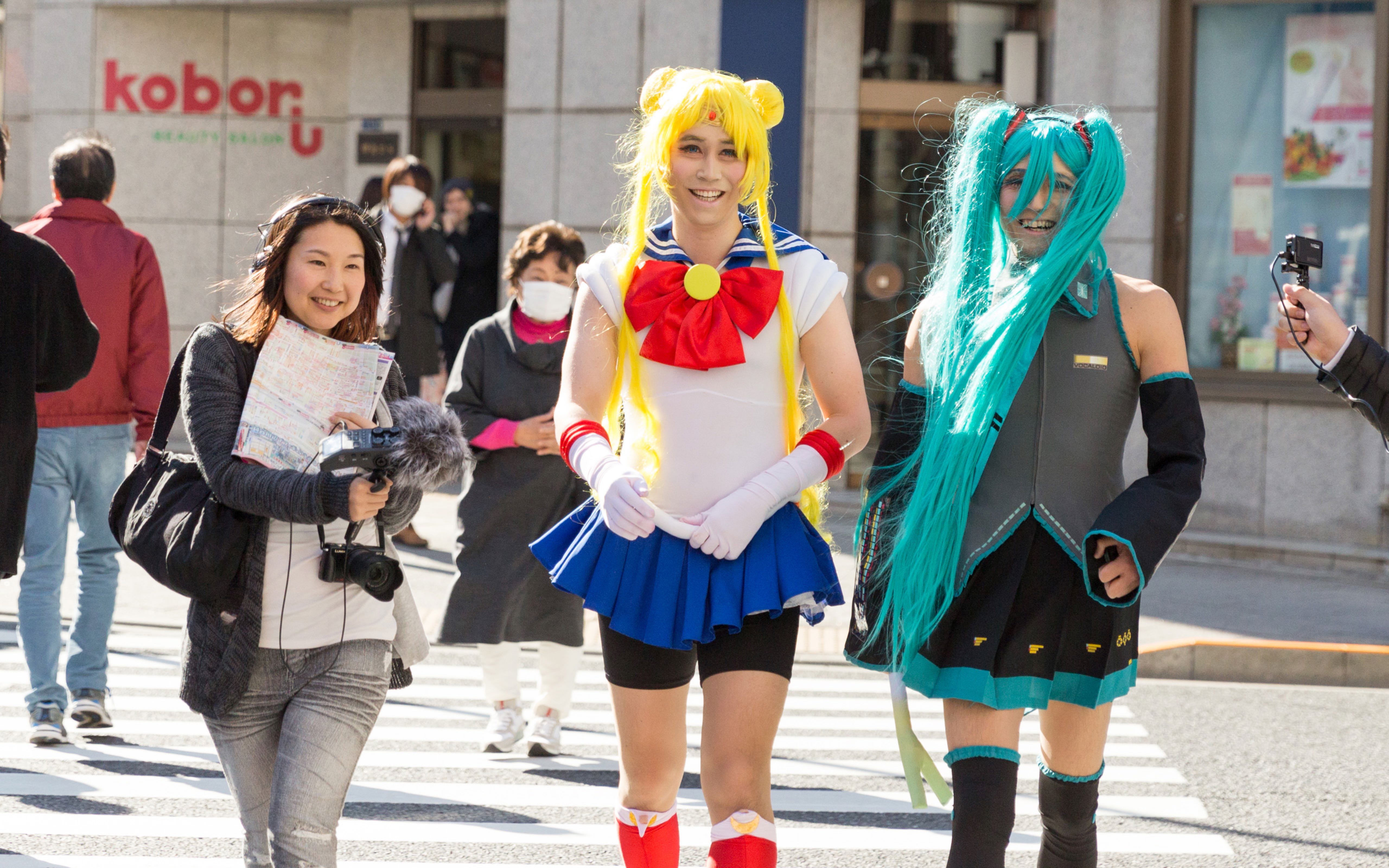 Studio Crown Cosplay and Walk the Streets of Akihabara as an