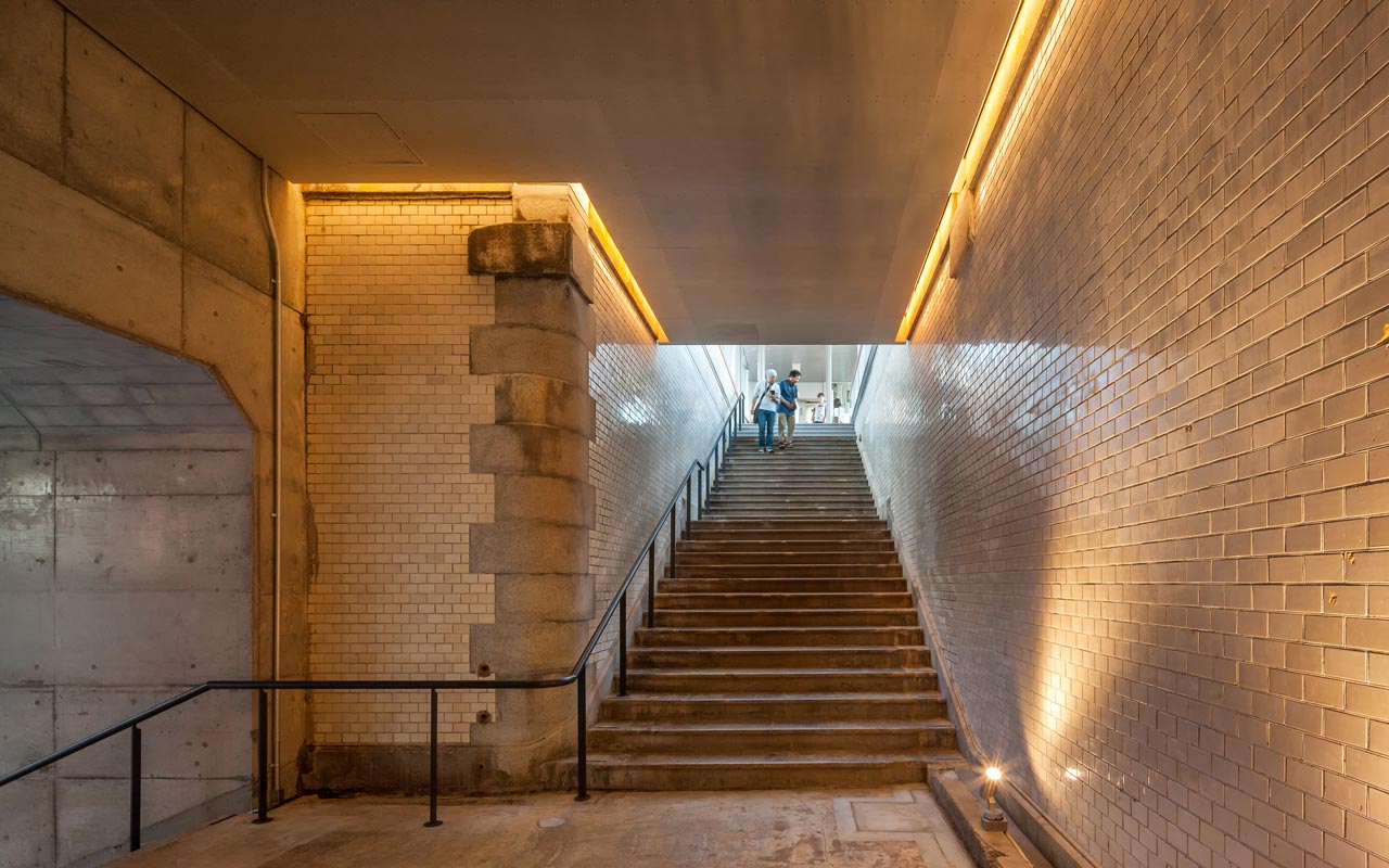 second staircase built inside manseibashi station near akihabara