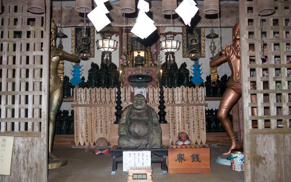 inside a pokkuri temple at futendo